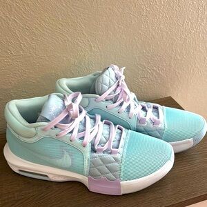 Nike LeBron Witness 8 EP Basketball Shoes 'Glacier Blue' Mens Size 10
